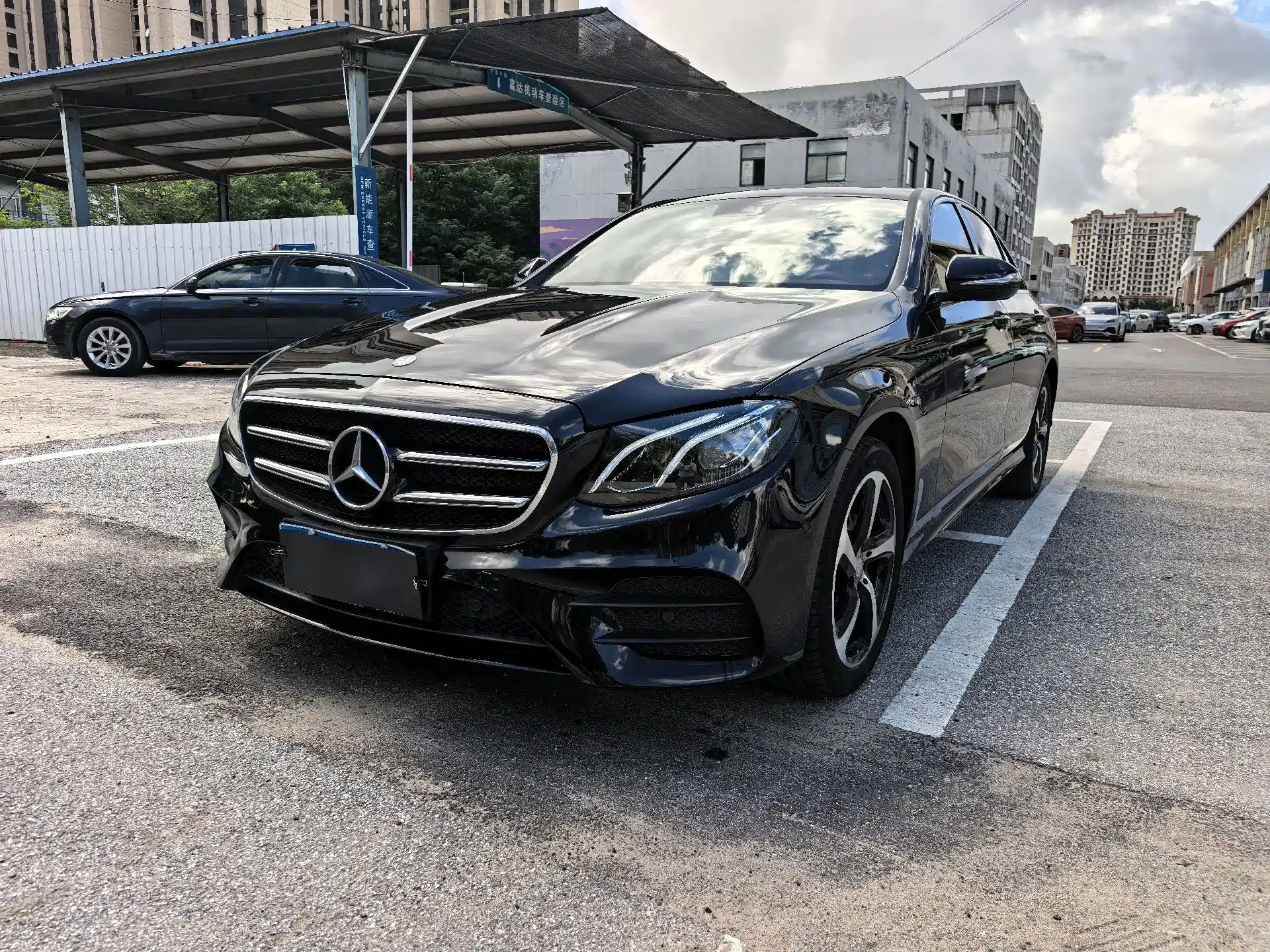 Photo 1 - Mercedes-Benz E-Class