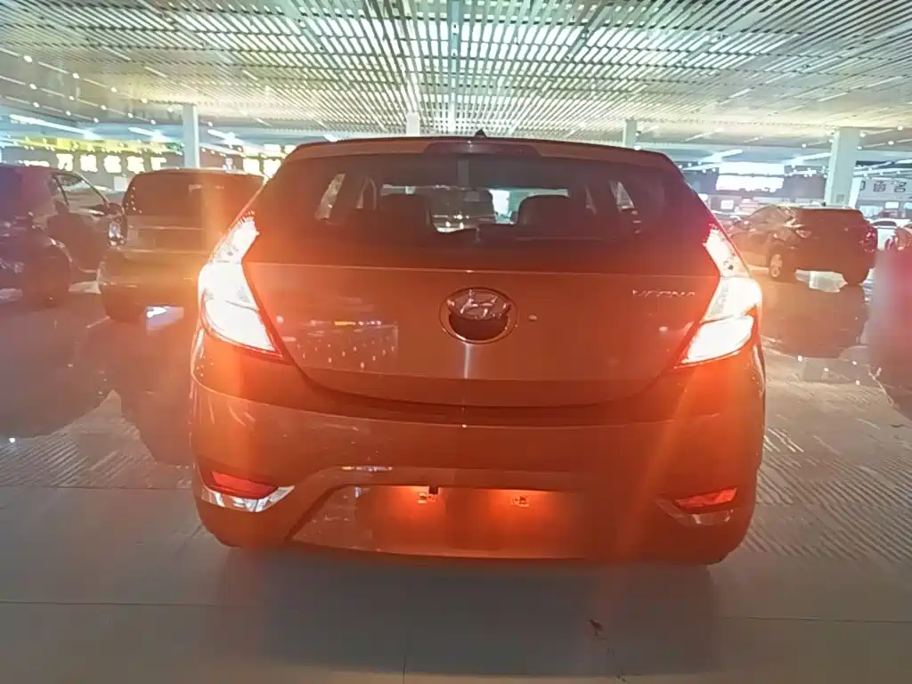 Hyundai Reina 2014 2014 Model 1.4L Automatic GLX
