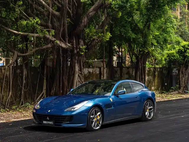  Ferrari GTC4Lusso 2017 3.9T V8