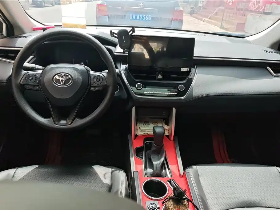 Toyota Corolla Cross 2024 2.0L Elite Edition фото 12