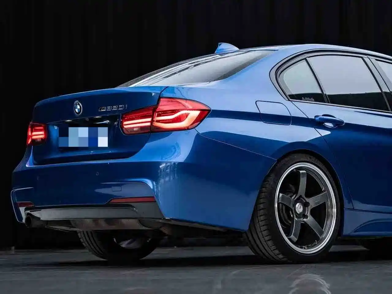 Photo 5 - BMW 3 Series