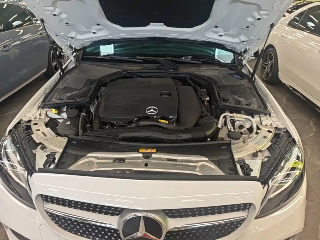 MERCEDES-BENZ CLASS C