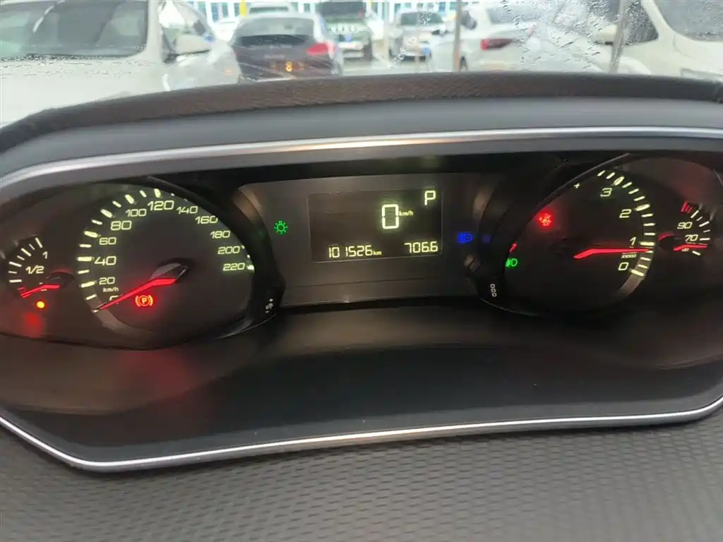Peugeot 308 2016 230THP Automatic Luxury фото 12