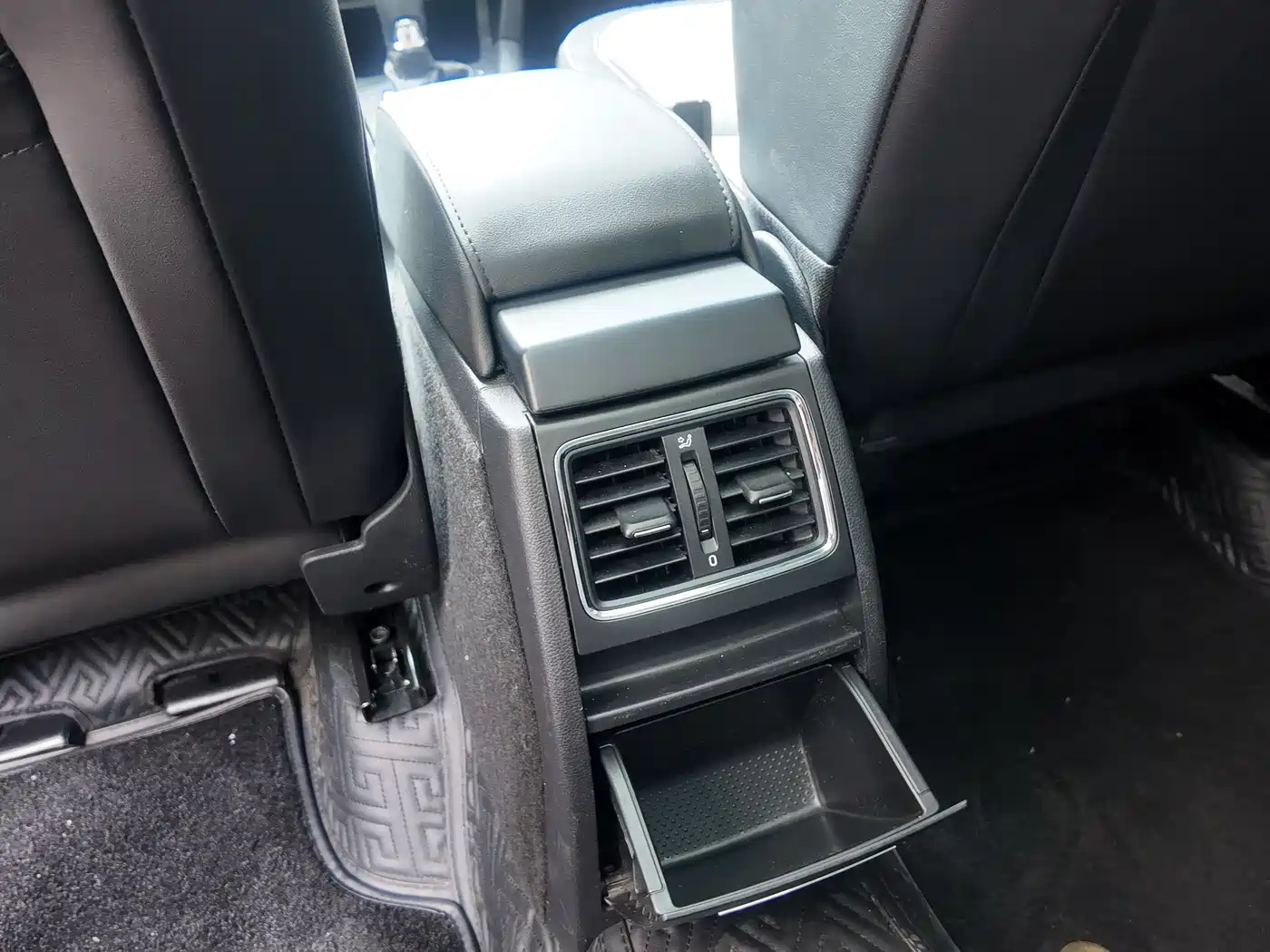 Škoda Yeti 2017 TSI280 DSG Advance фото 22