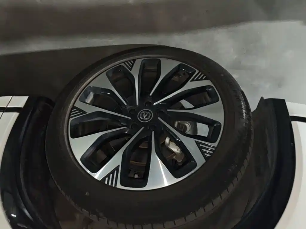 Фото 23 - Changan CS75 PLUS
