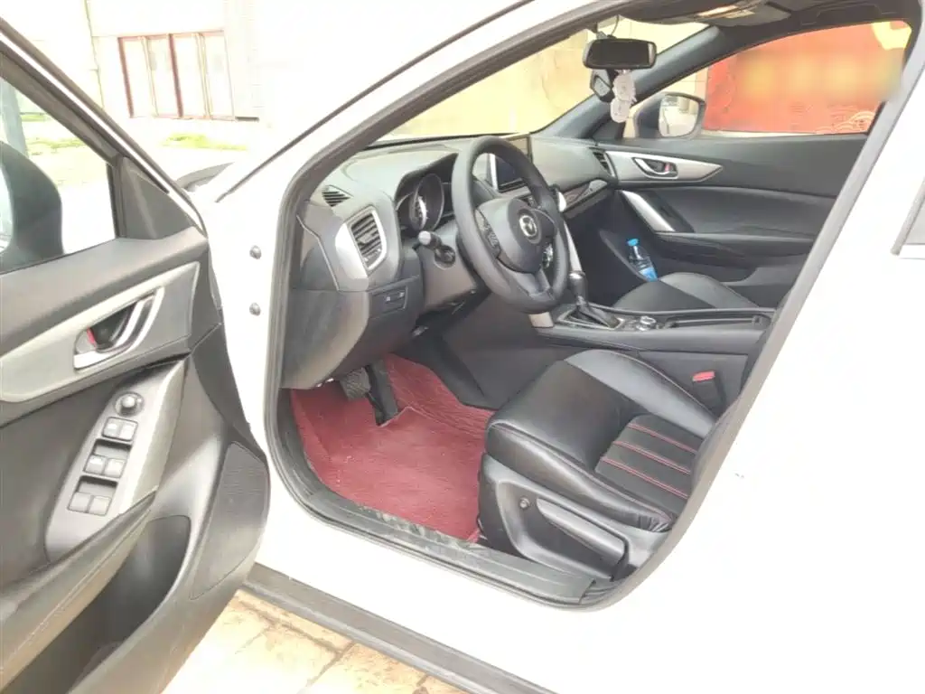 Фото 16 - Mazda CX-4