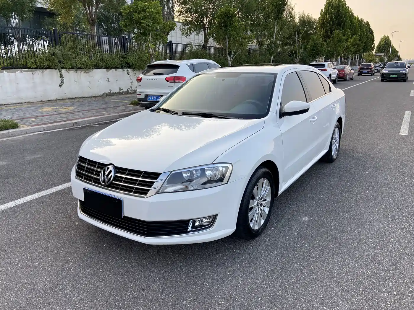 Photo 1 - Volkswagen Lavida