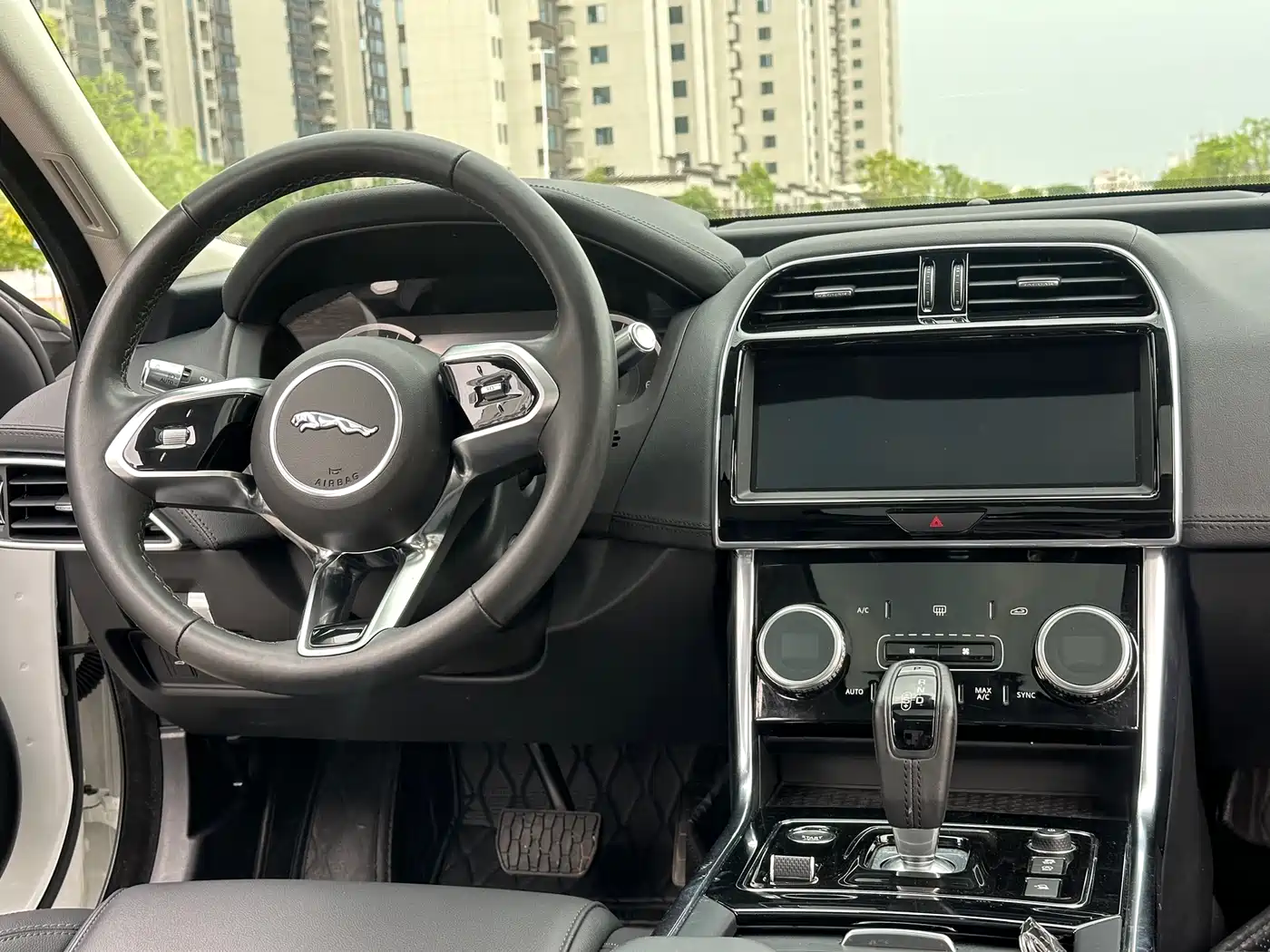 JAGUAR XEL