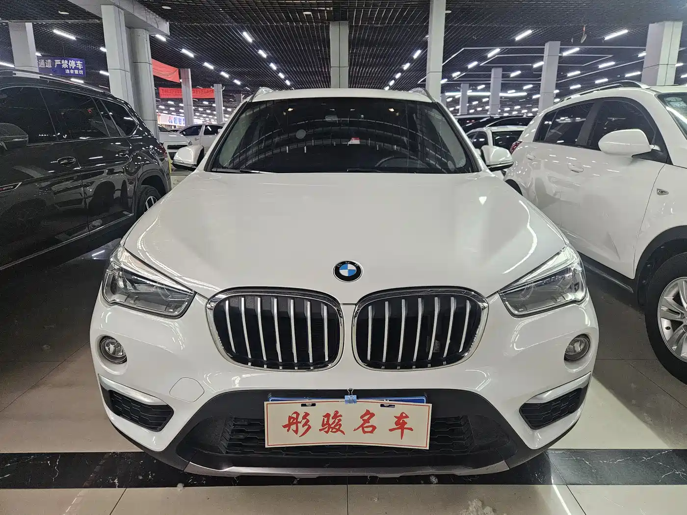 BMW X1 2018 sDrive18Li Premium Model фото 2