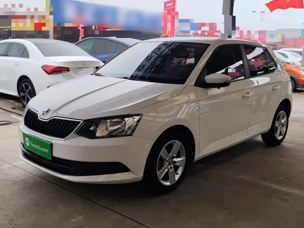 Photo 2 - Škoda Fabia