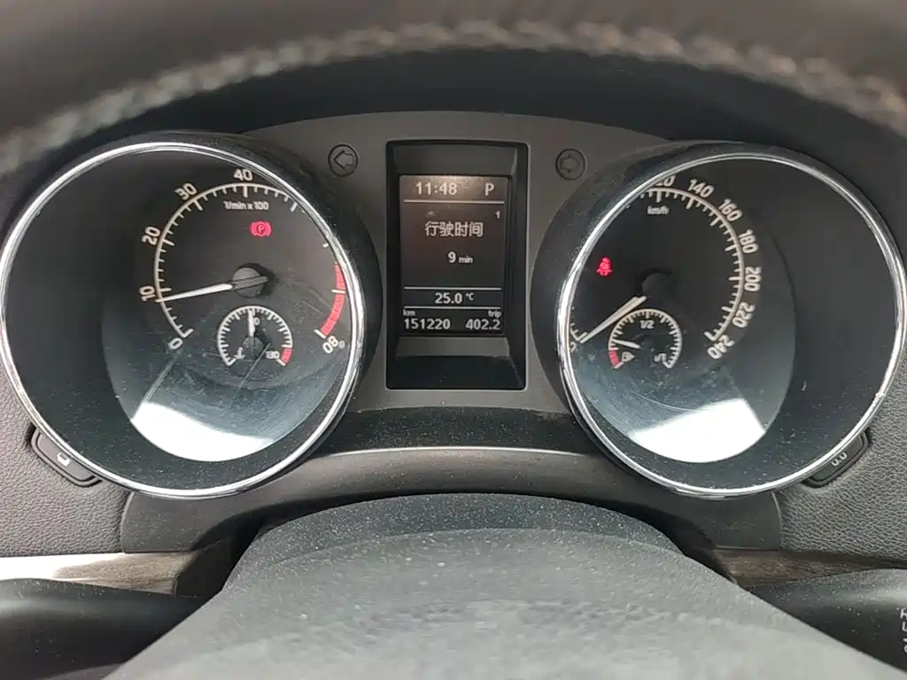 Škoda Yeti 2014 2014 1.8TSI DSG Off-Road Edition