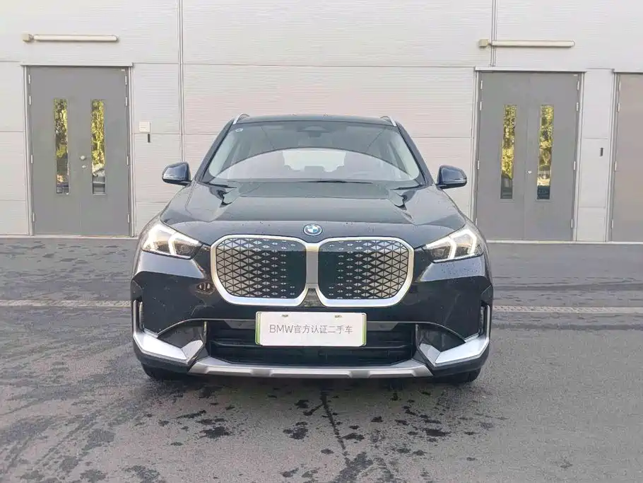 2026 BMW iX1