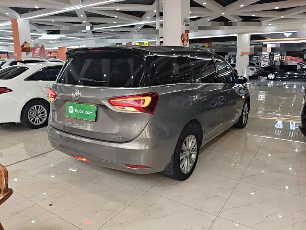 Фото 7 - Buick GL6