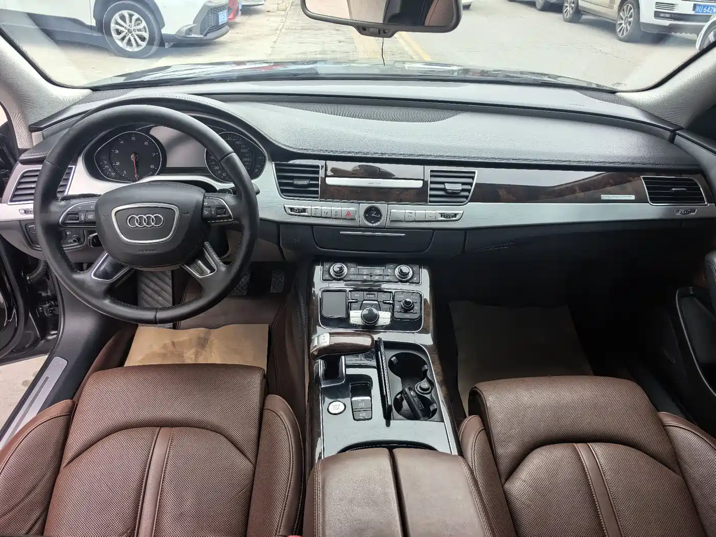 Audi A8 2014 A8L 45 TFSI quattro Luxury фото 10