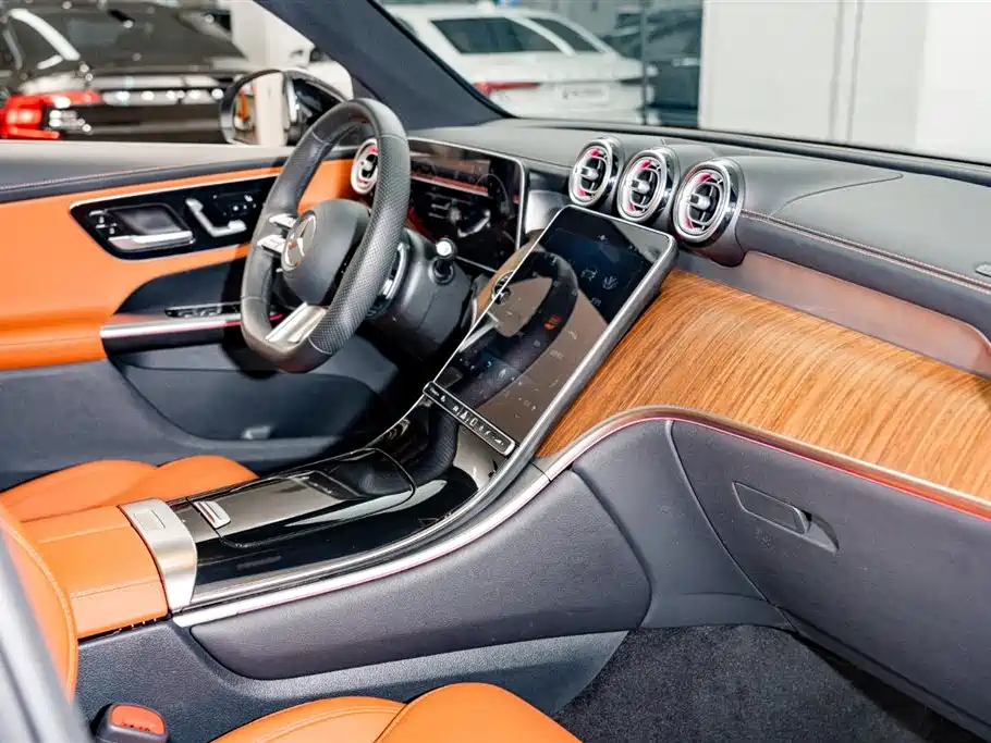 Mercedes-Benz GLC 2024 Facelift GLC 300 L 4MATIC Sport 5-seater фото 16