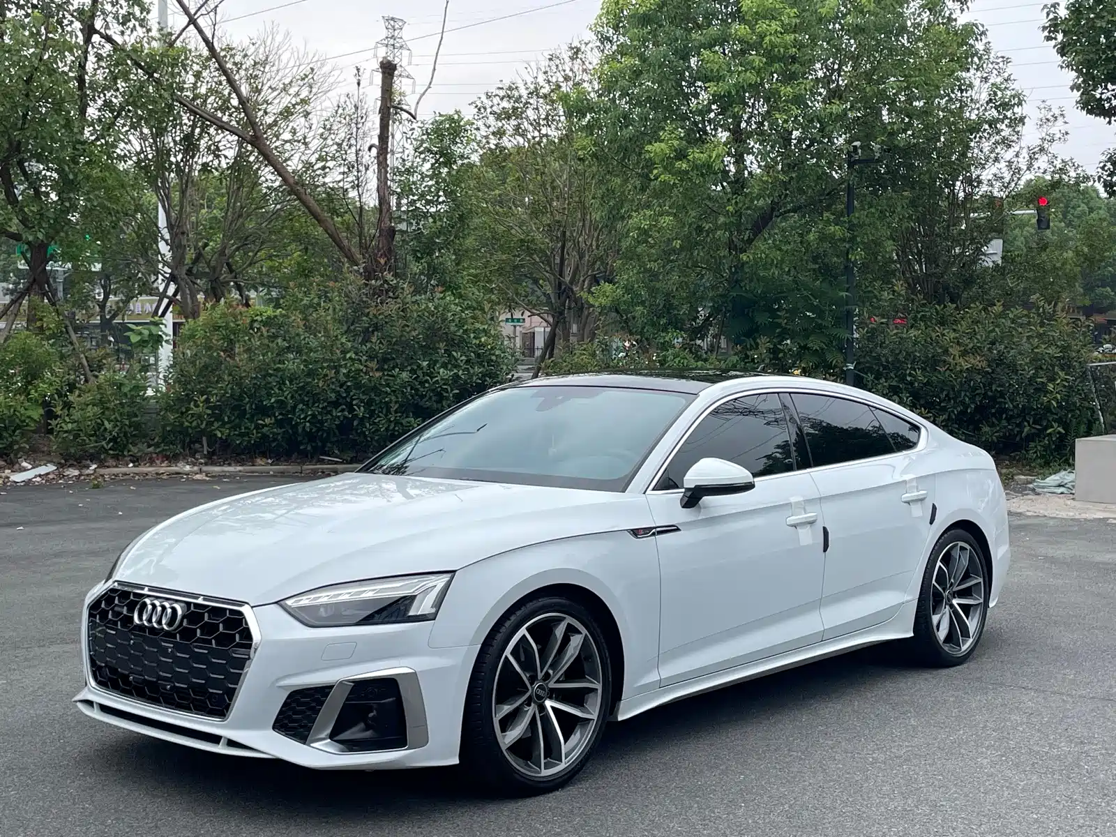 Photo 1 - Audi A5 (Import)