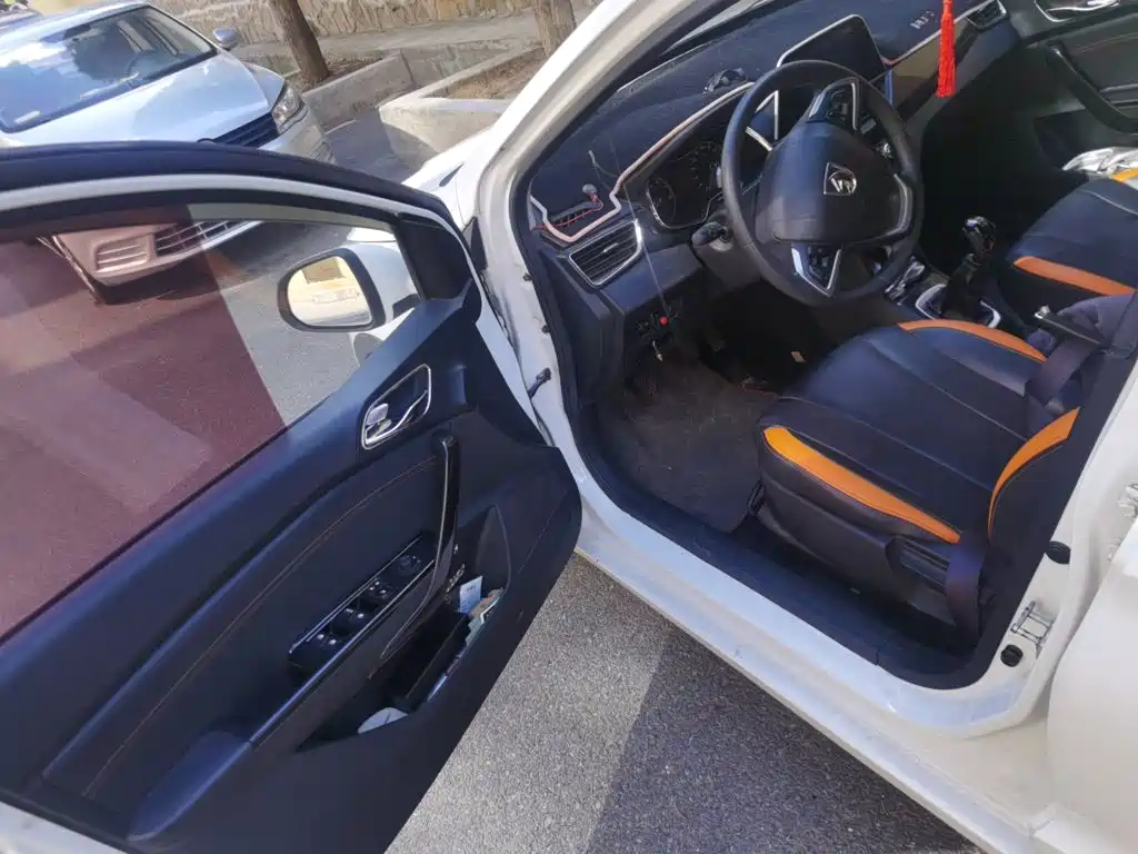 Baojun 310 2017 2016 1.2L Manual Luxury Type