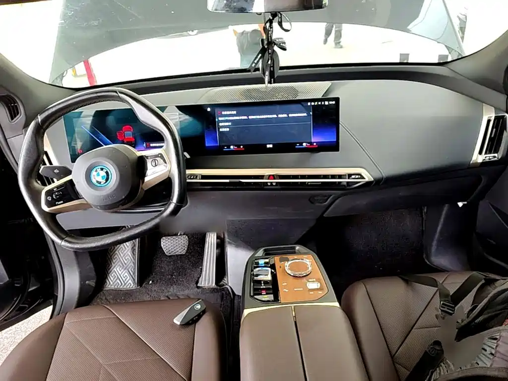 BMW iX 2023 2022 xDrive40