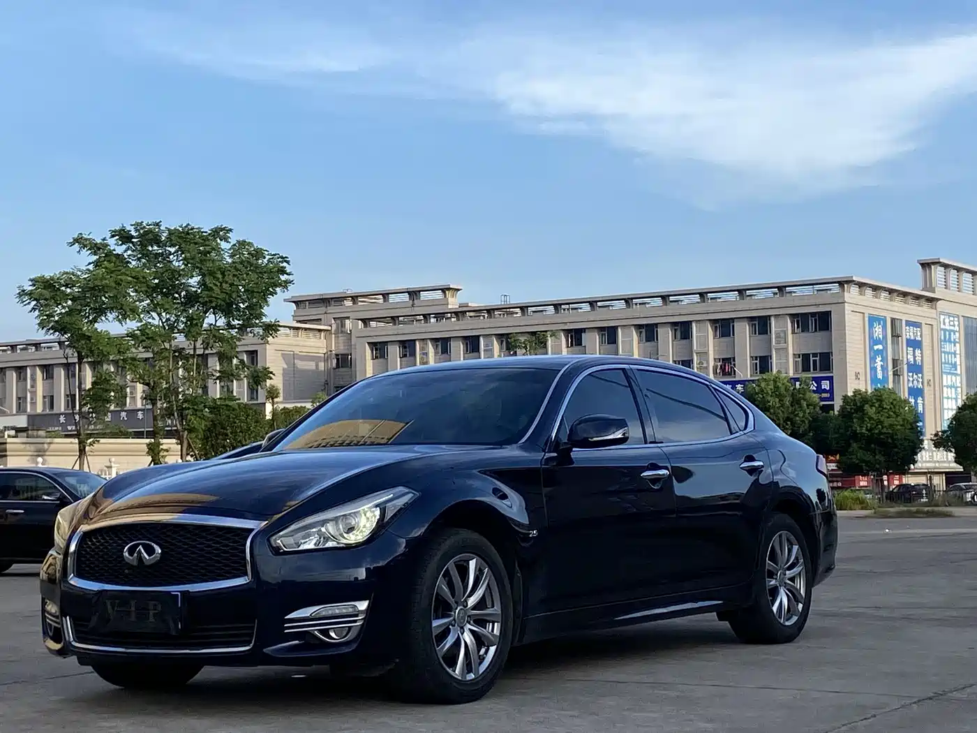 Infiniti Q70 2018 2017 Q70L 2.5L Elite Edition