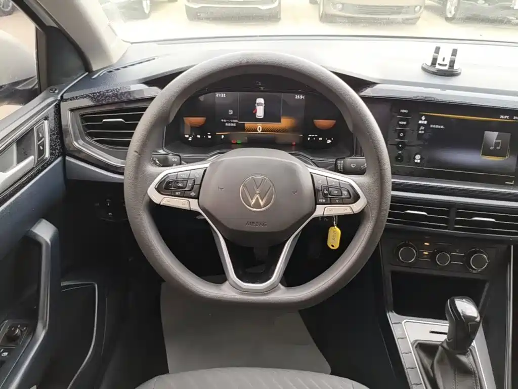 Фото 11 - Volkswagen Lavida