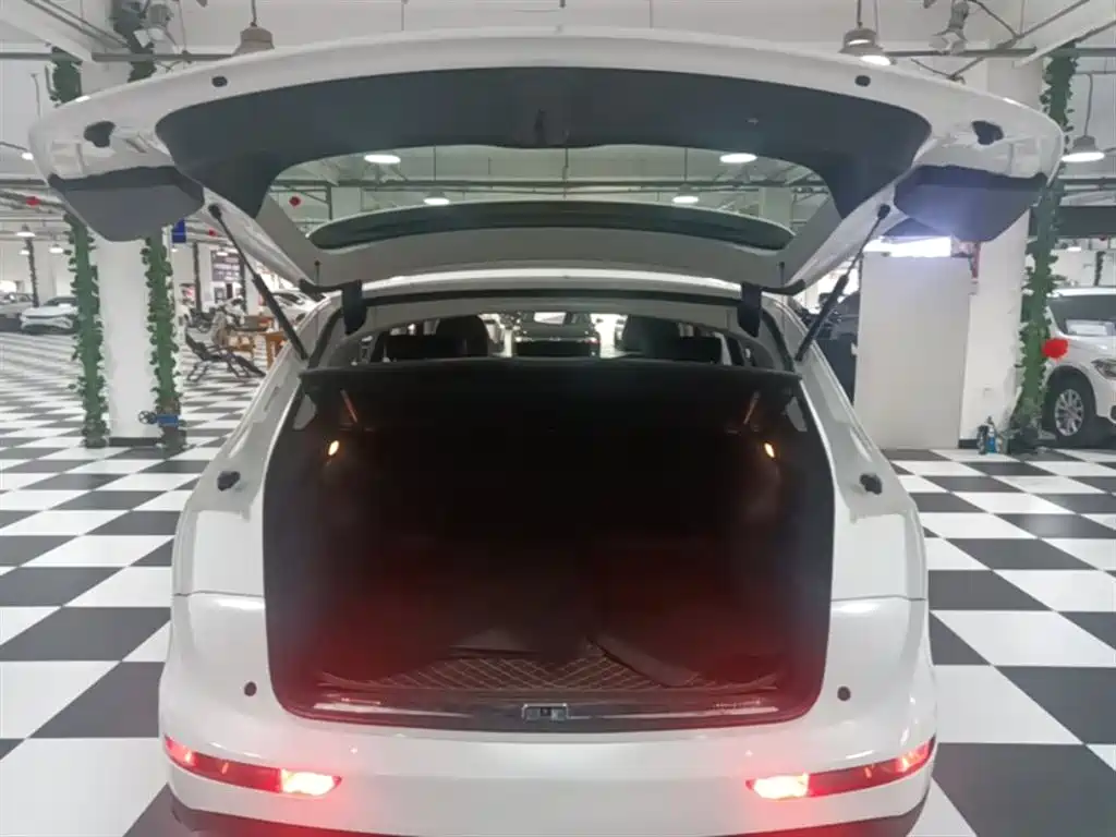 Audi Q5 2015 40 TFSI Technology фото 19