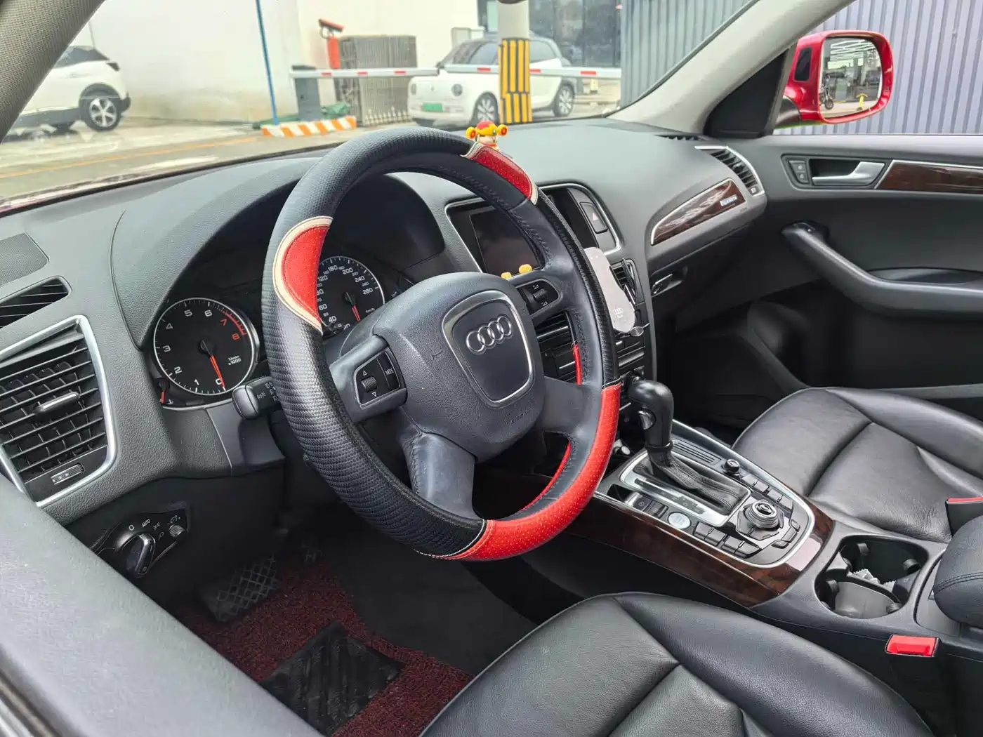 Audi Q5 2012 2.0TFSI Technology фото 19