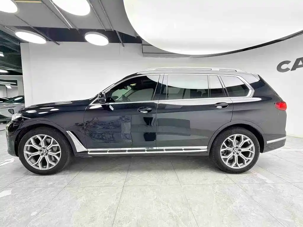 Фото 7 - BMW X7