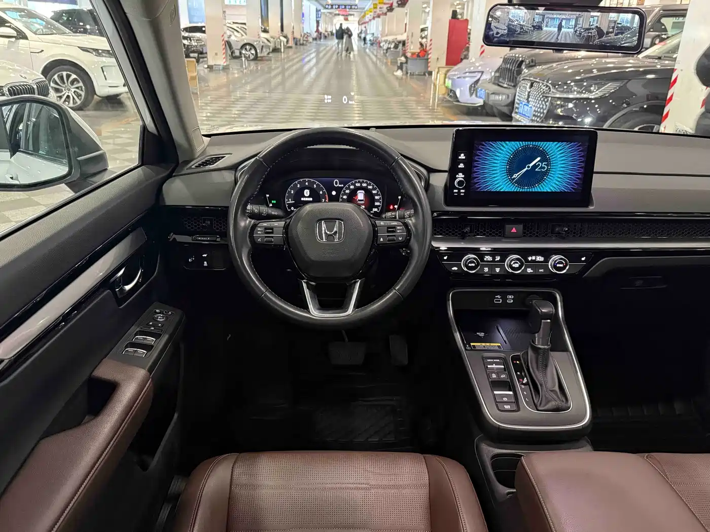 Фото 11 - Honda CR-V