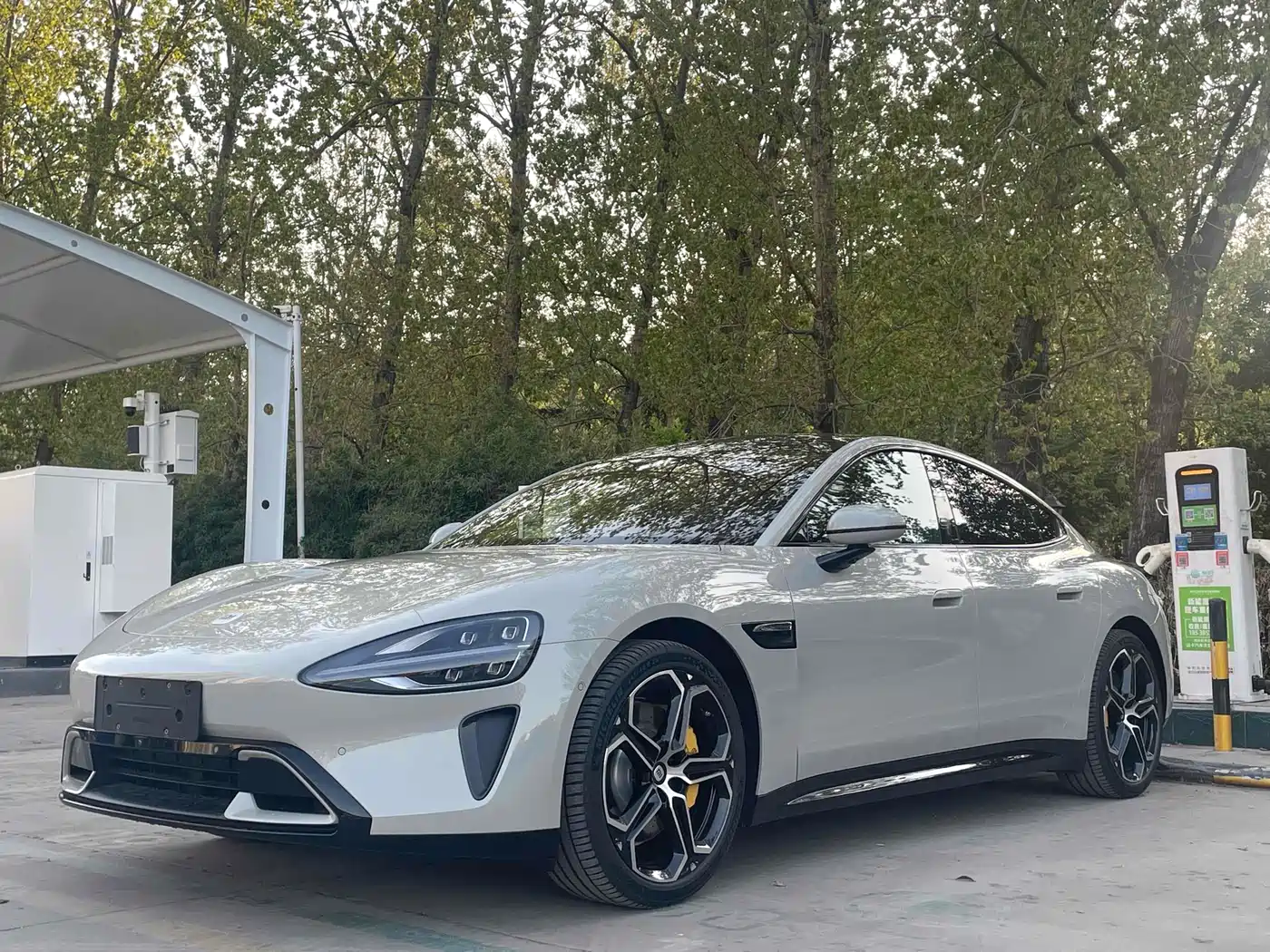 XIAOMI CAR XIAOMI SU7