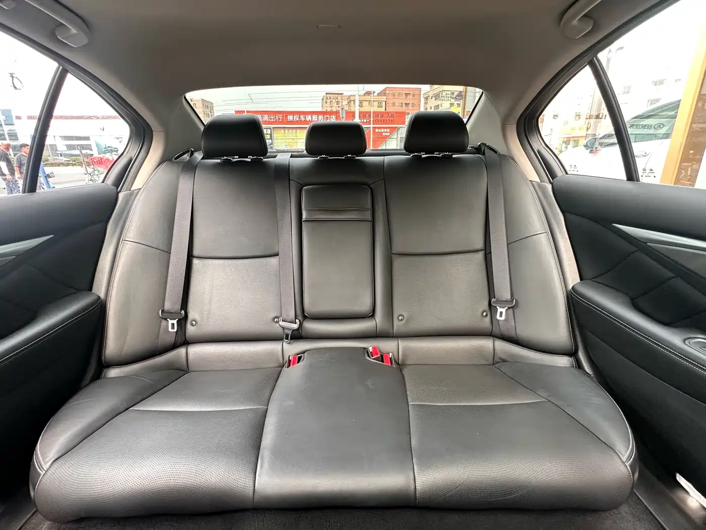 Infiniti Q50L 2019 2018 2.0T Premium Edition (China VI)