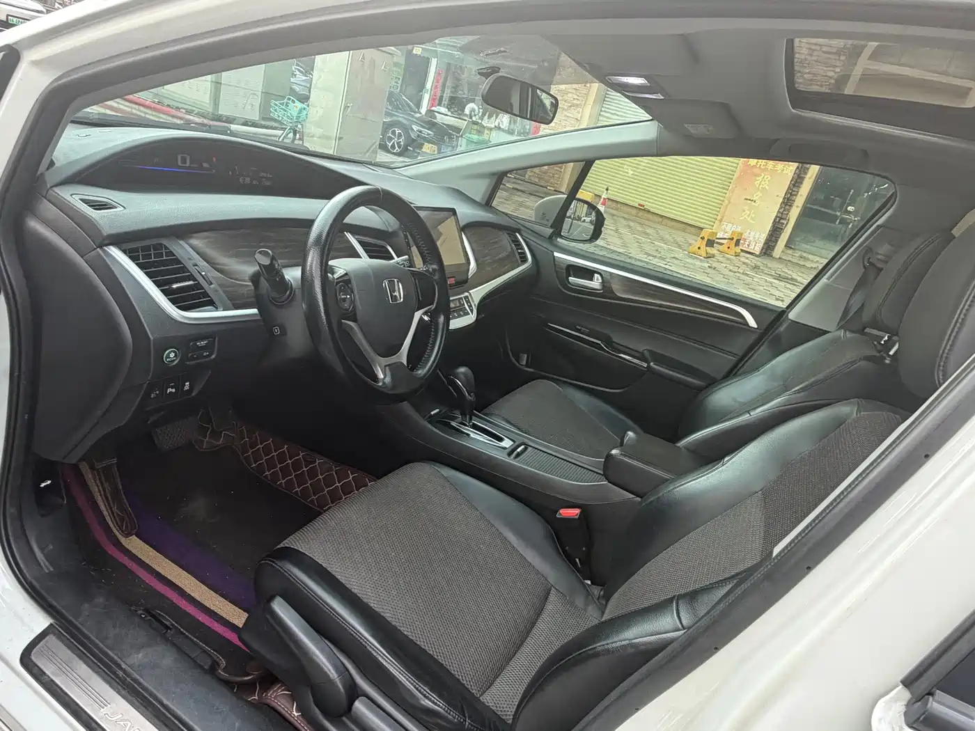 Honda Jade 2018 2017 1.8L Automatic Comfort Edition 5-seater