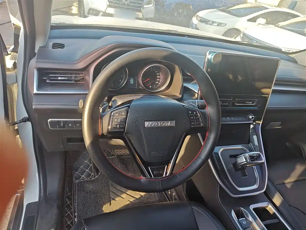 Haval M6 2021 PLUS 1.5T DCT Luxury Smart Connect фото 3
