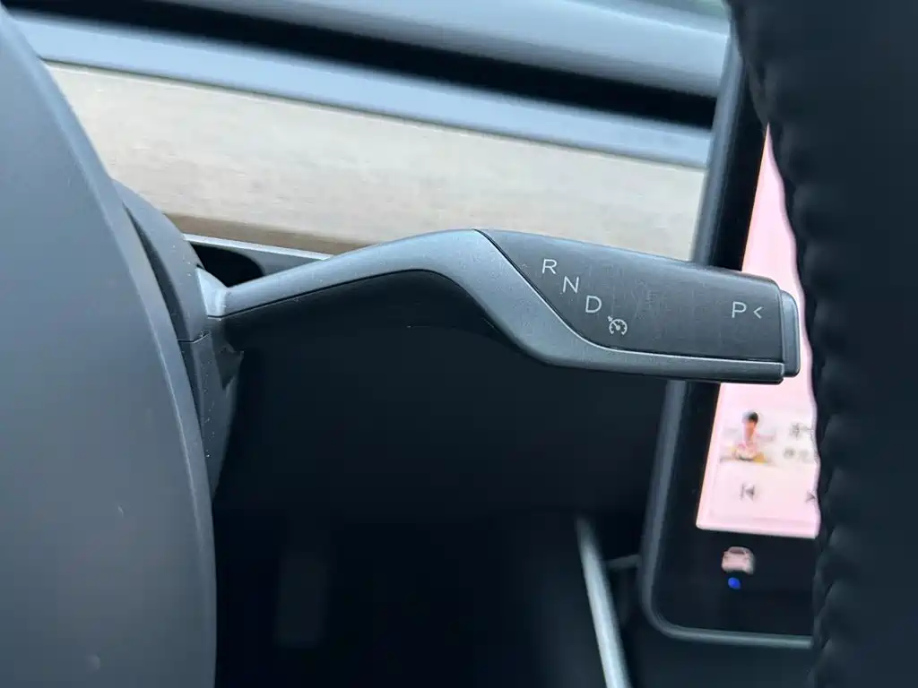 صورة 22 - Tesla Model 3