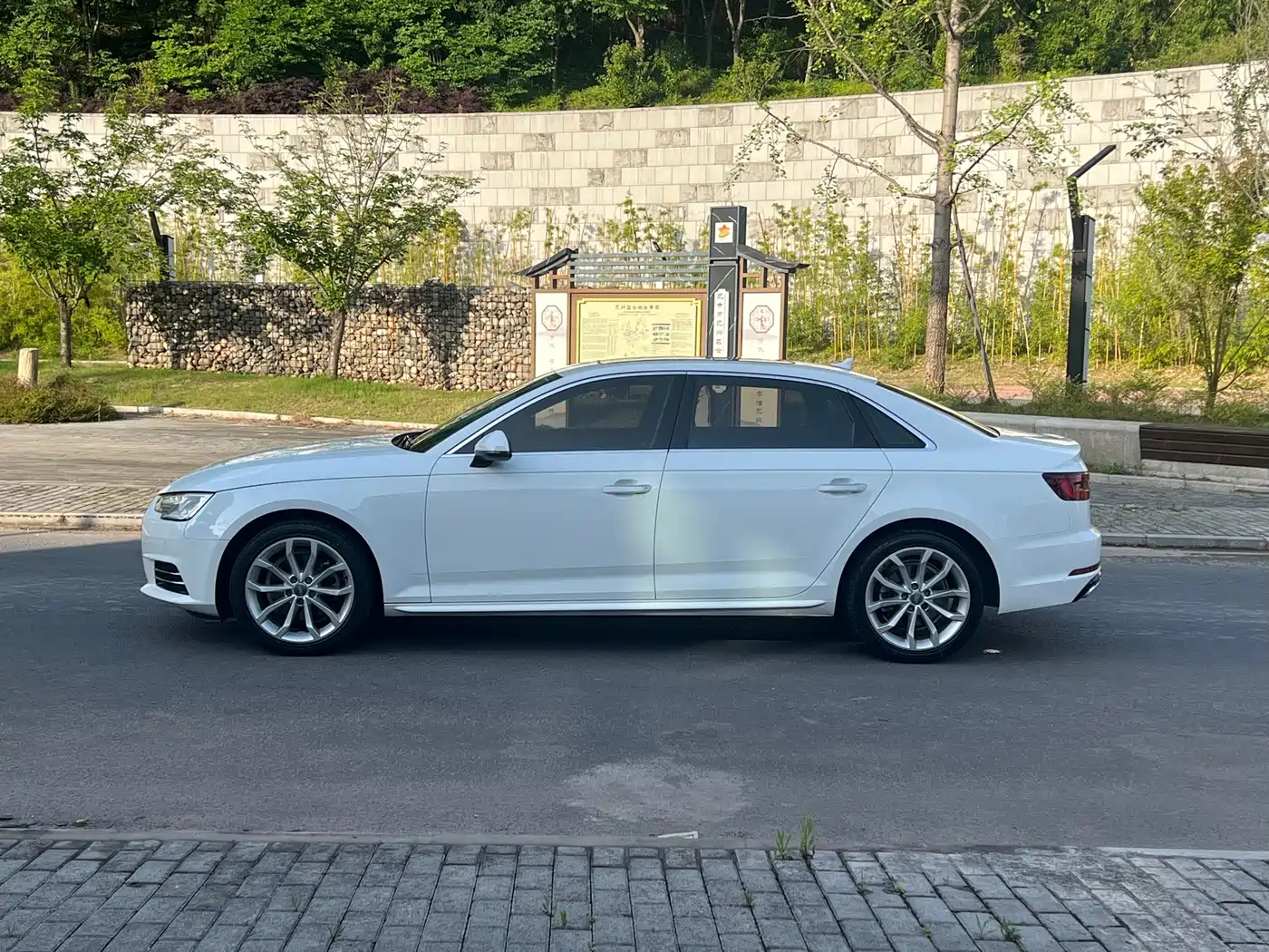 Audi A4L 2018 30th Anniversary 40 TFSI Progressive фото 3