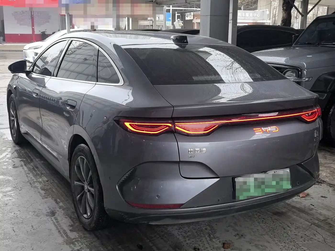 BYD QIN L