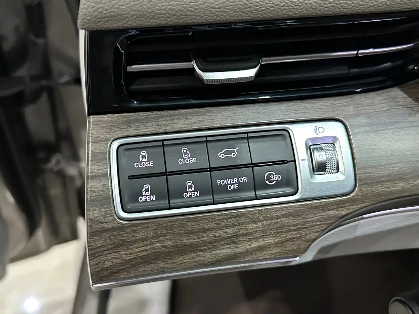 Roewe iMAX8 2024 2023 Model 400TGI Ultimate Enjoyment Edition
