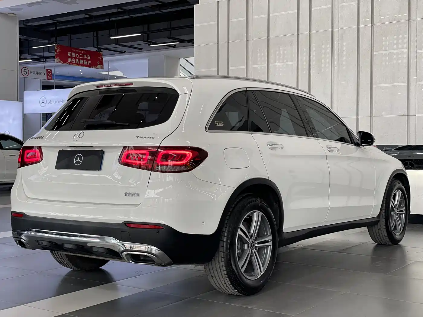 MERCEDES-BENZ GLC