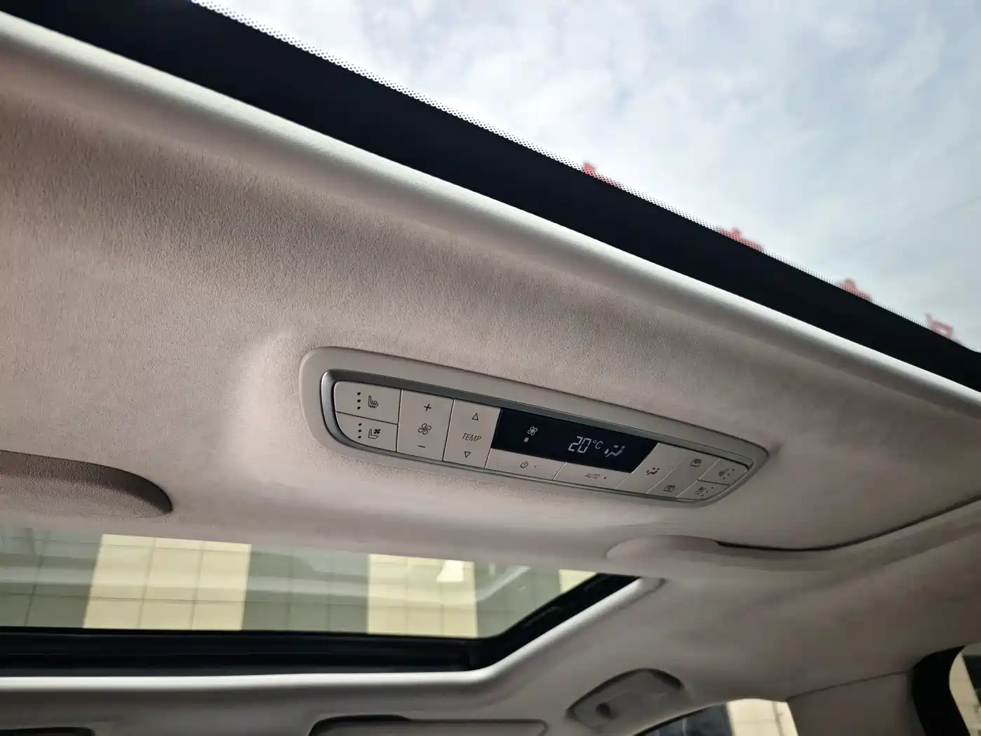 Buick GL8 2022 Avenir Avia 6-Seater Virtue Edition фото 18