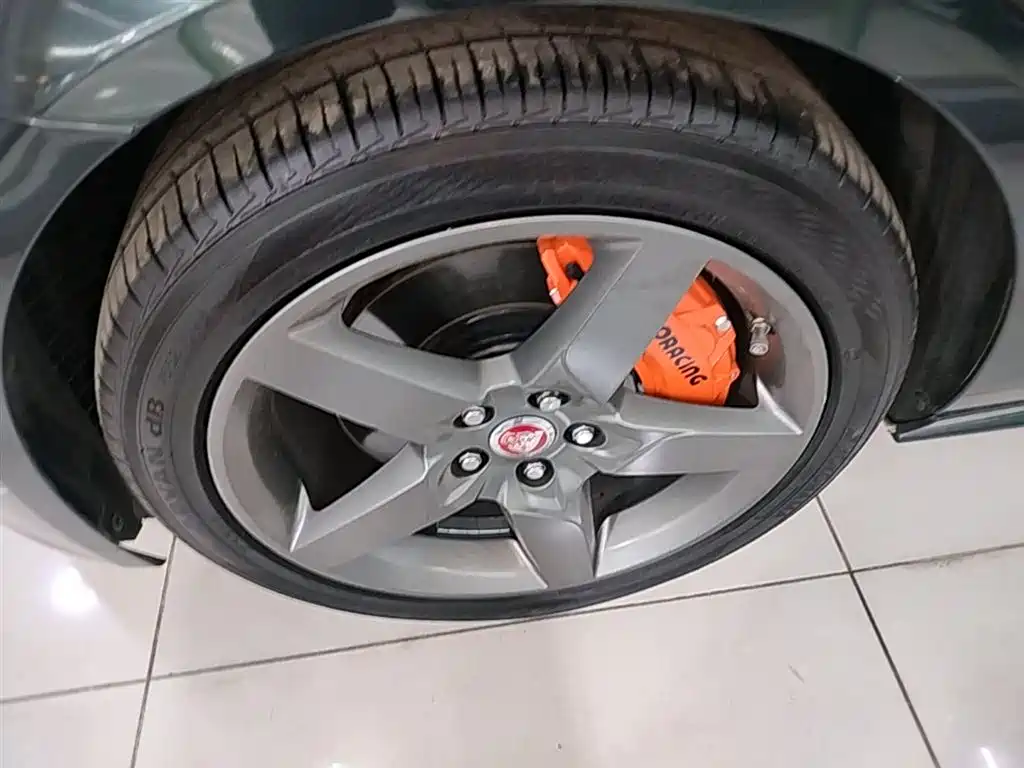 Jaguar XE 2017 2018 2.0T 200PS 2WD R-Sport