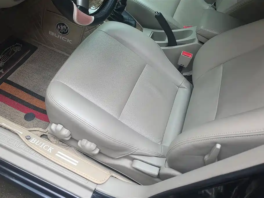 Buick Excelle 2015 1.5L Manual Premium фото 9