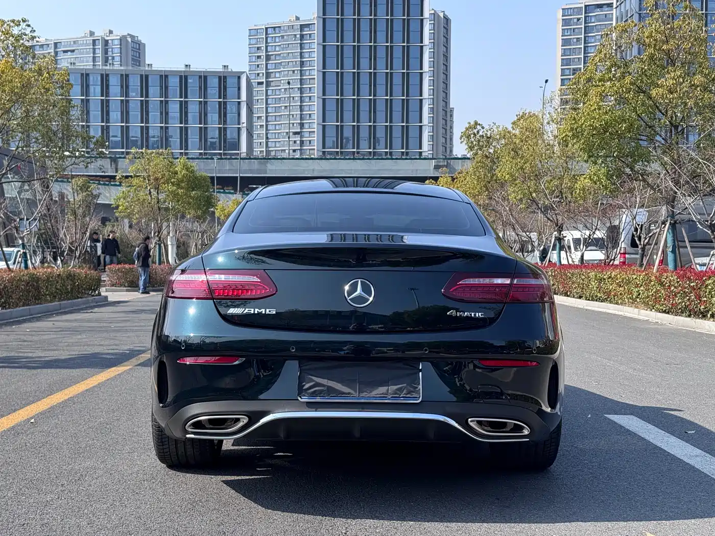 MERCEDES-BENZ E CLASS