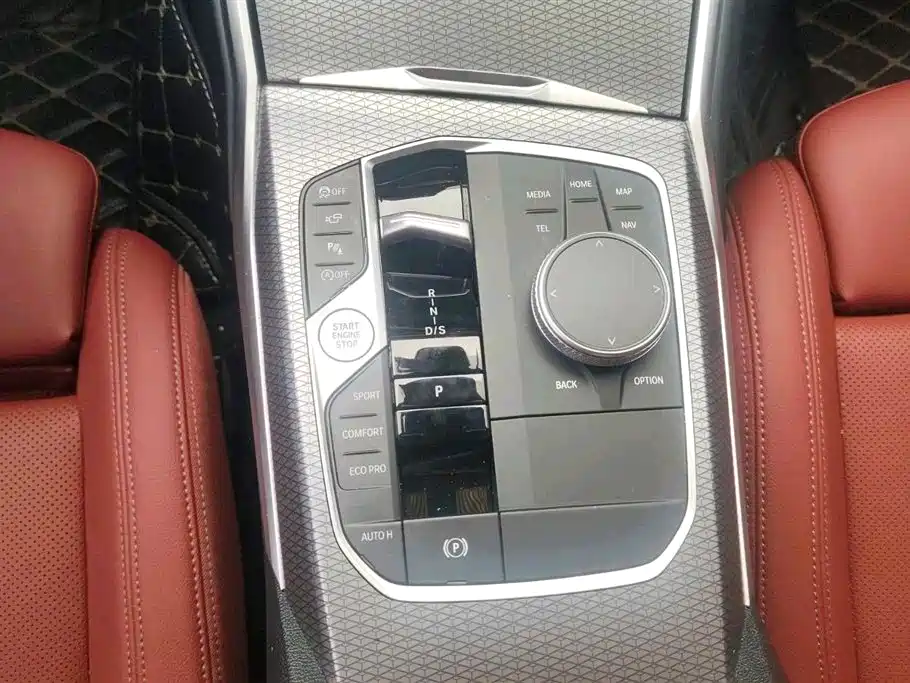 BMW 3 Series 2024 325Li M Sport Shadowline Package фото 11