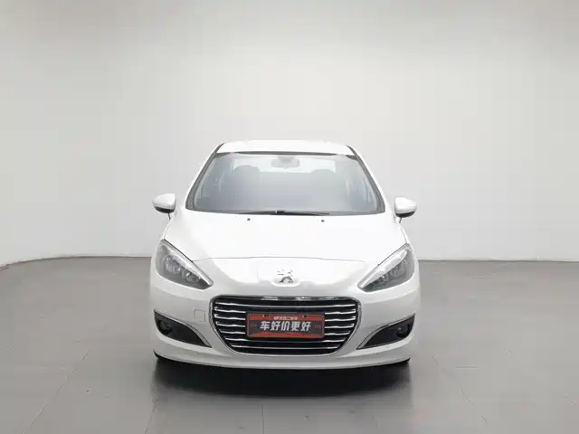 Peugeot 308 2014 Model Joy Edition Classic 1.6L Manual Superior Style — фото 3