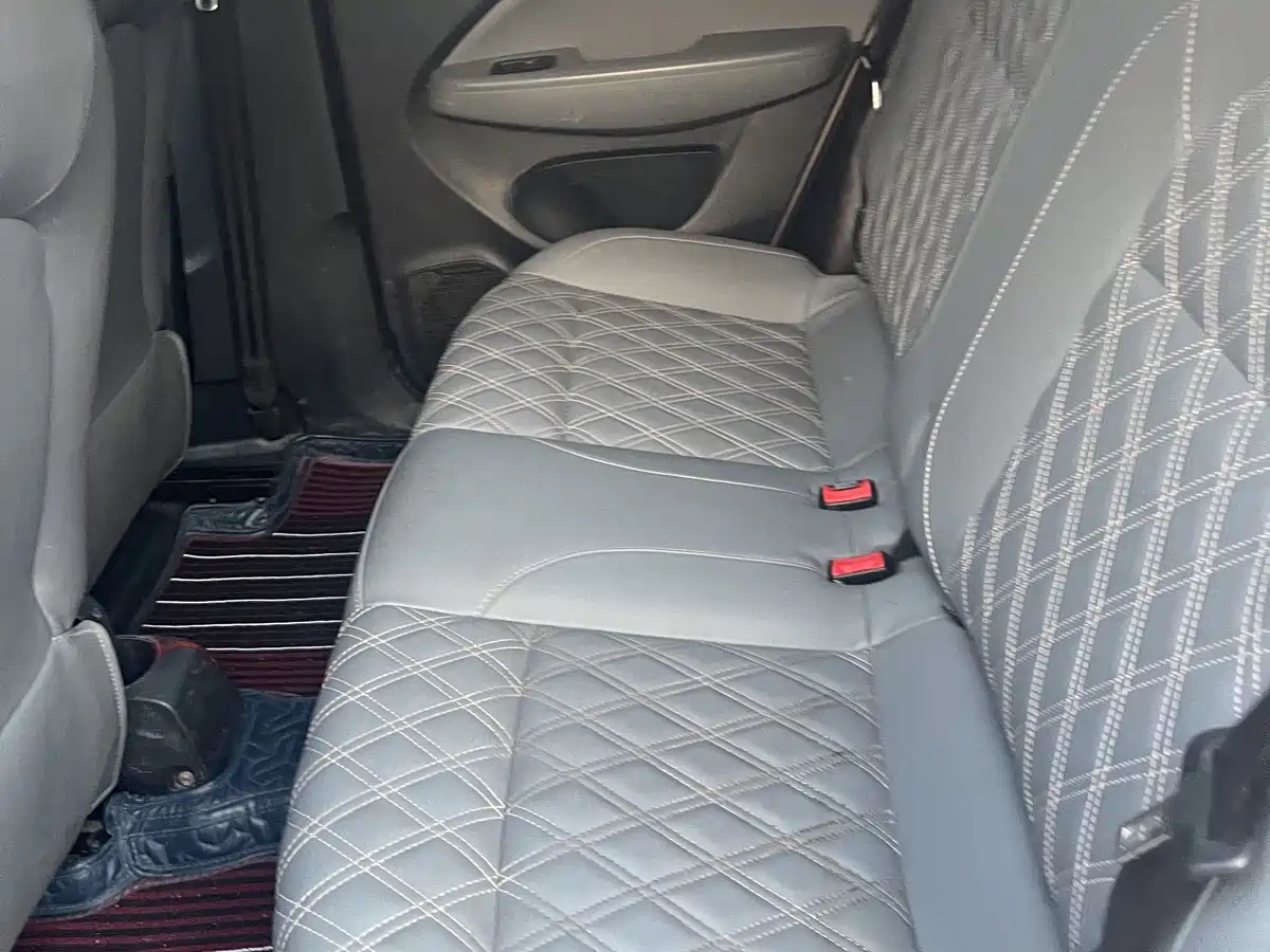 Photo 8 - Leapmotor T03