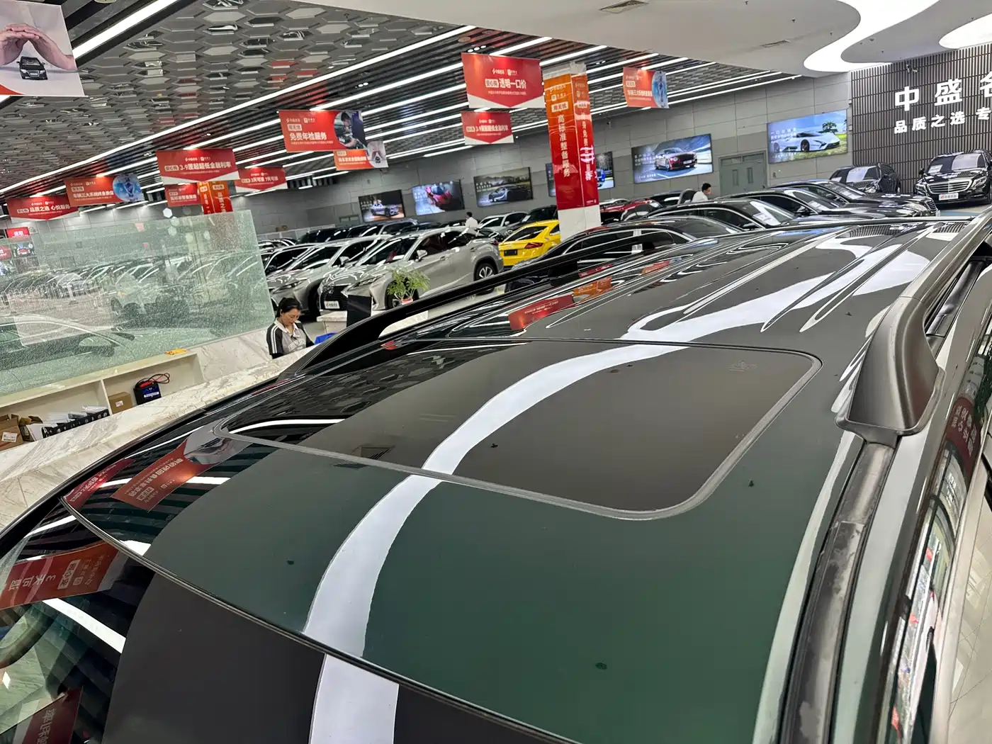 Toyota Land Cruiser 2016 4.6L Automatic VX-R фото 5