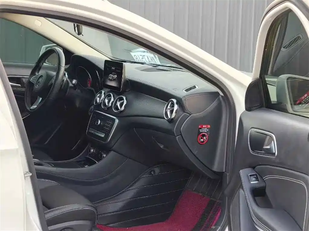 Mercedes-Benz GLA 2019 GLA 200 Fashion фото 9