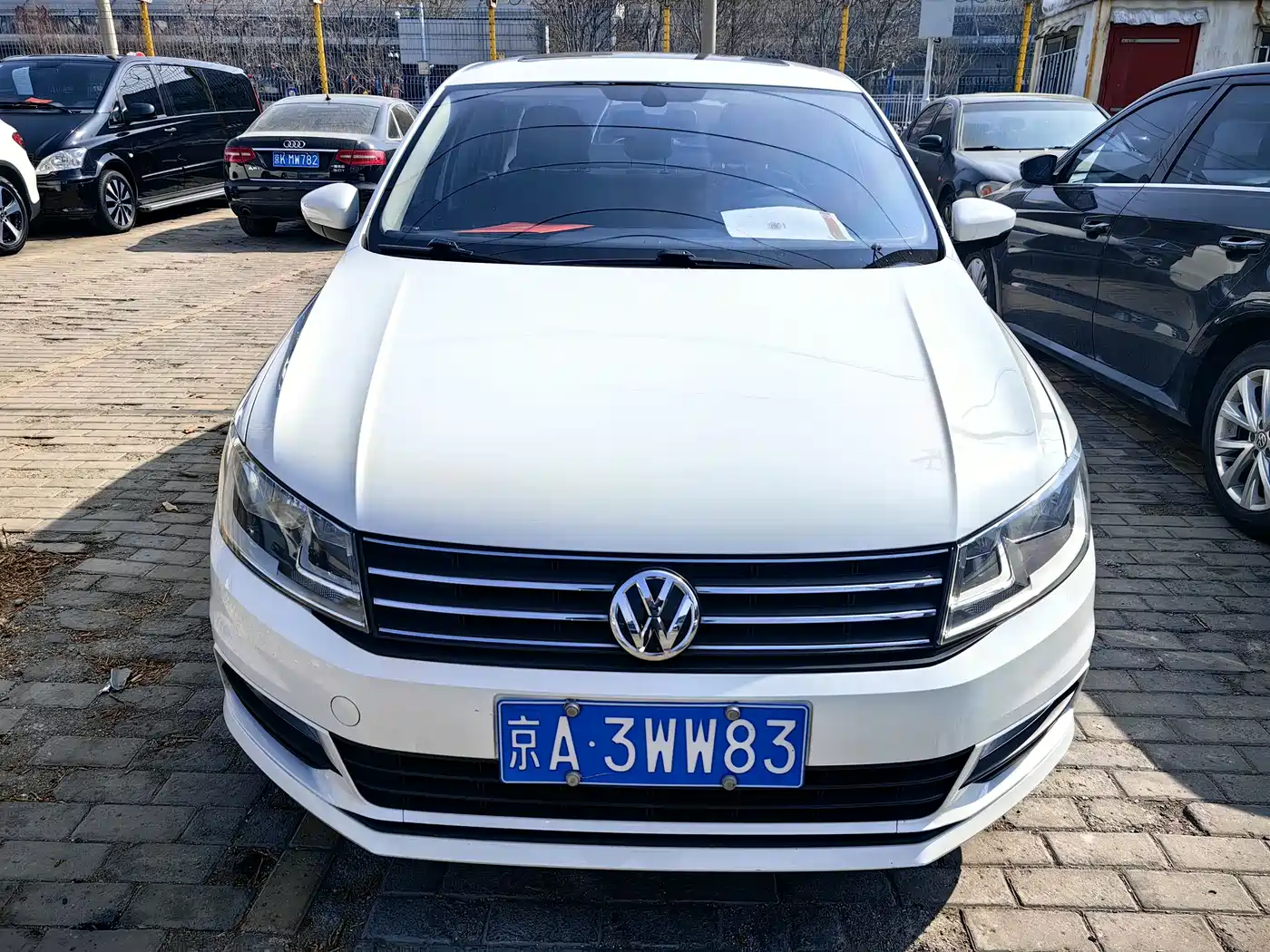 VOLKSWAGEN SANTANA