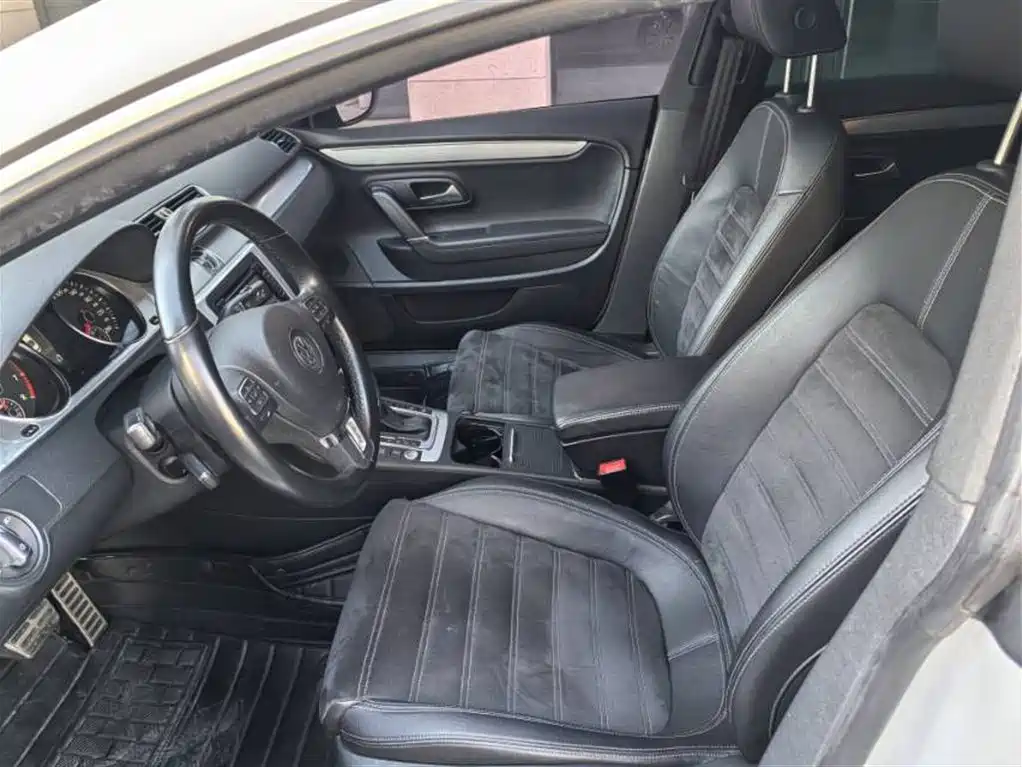 Volkswagen FAW-Volkswagen CC 2016 Model 1.8TSI Luxury фото 9