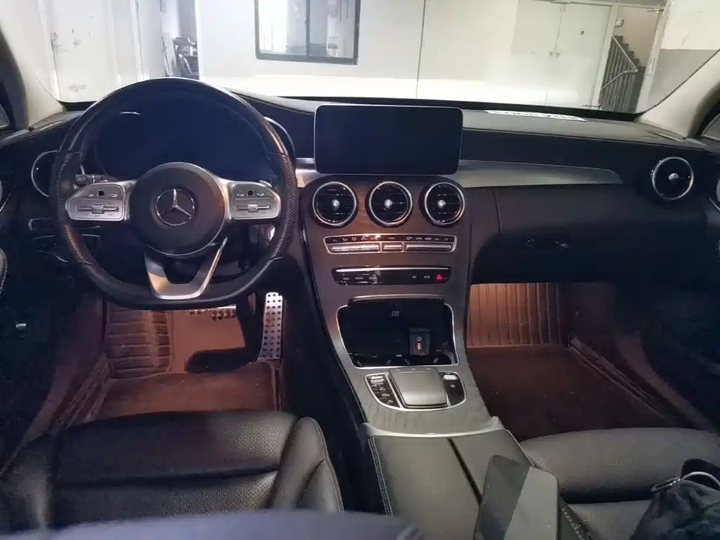 MERCEDES-BENZ CLASS C