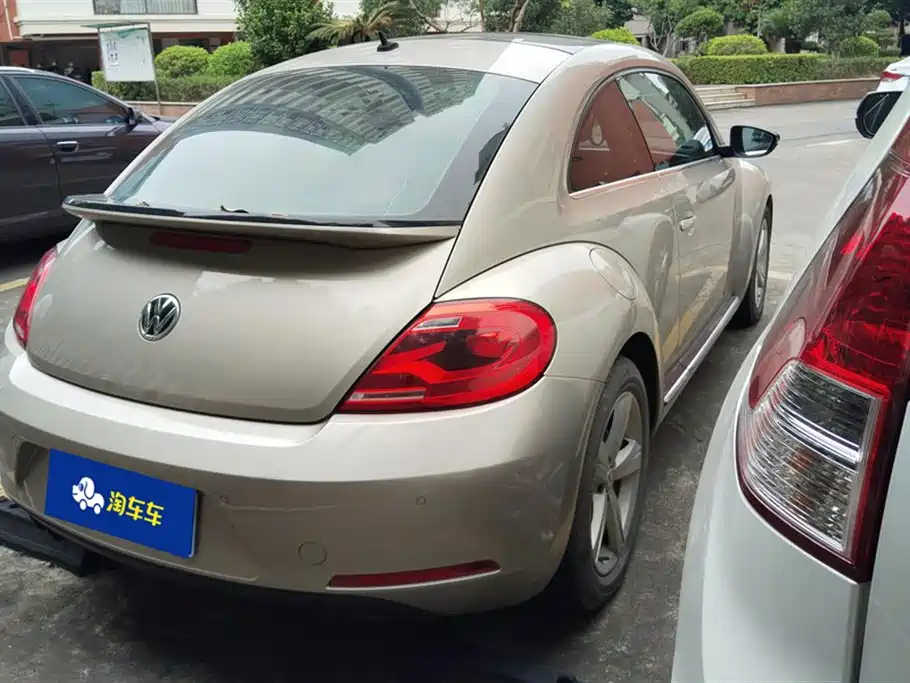 Volkswagen Beetle 2013 1.4TSI Luxury фото 3